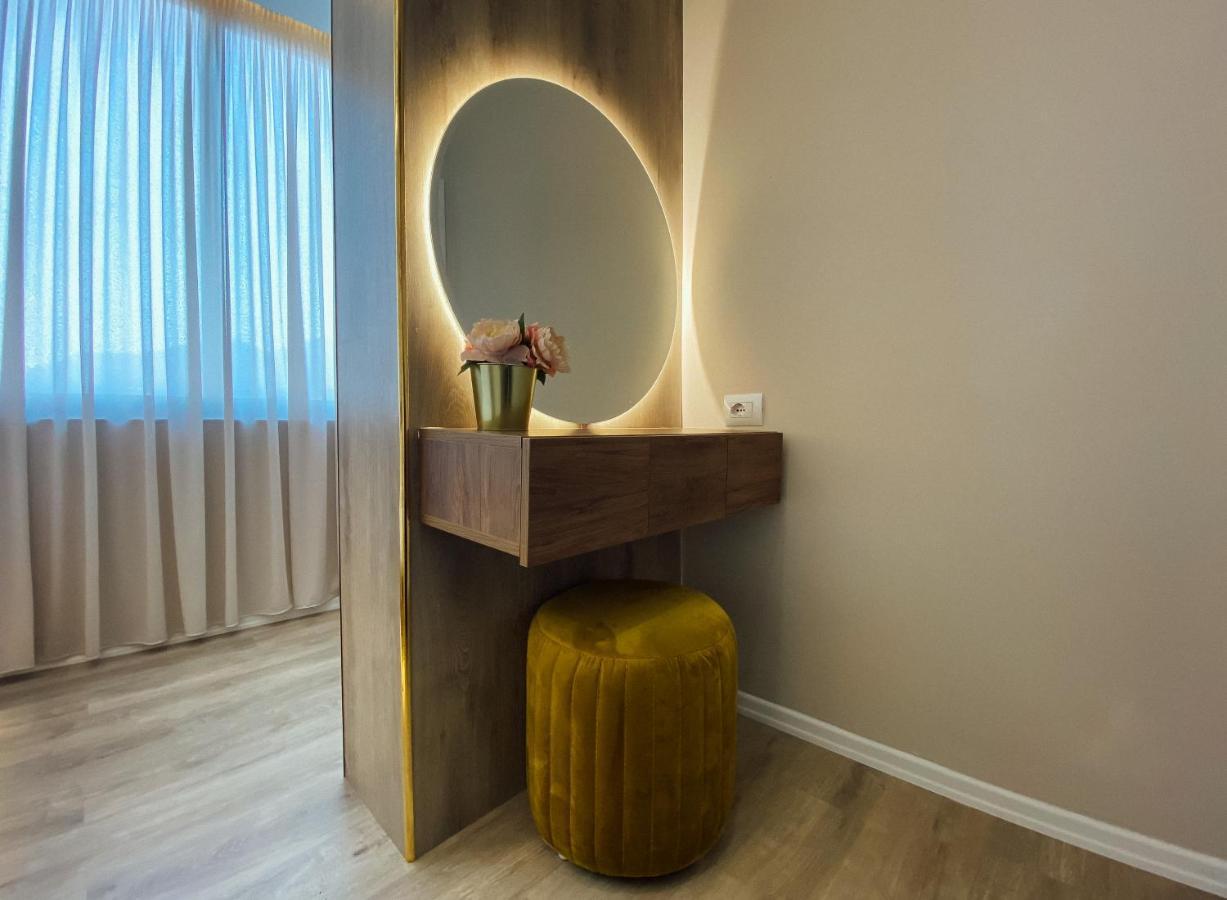 Newly Renovated Apartment Tirana Exterior foto