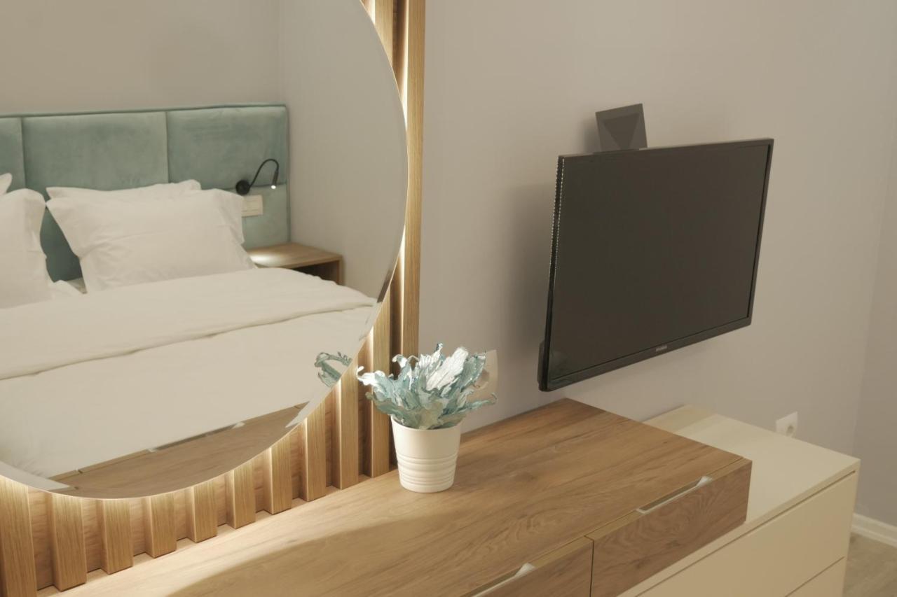 Newly Renovated Apartment Tirana Exterior foto